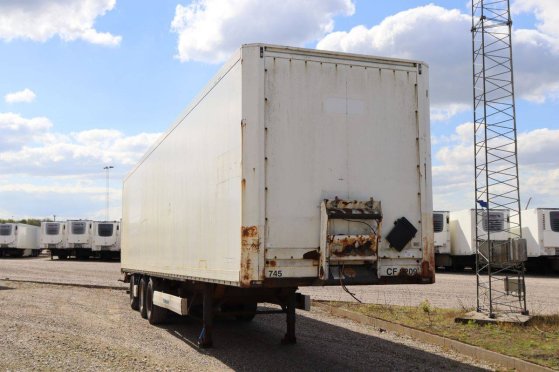 Closed Semi-Trailer Krone SD 41000kg 2010 9357 2010 2 Box semi-trailers image 10