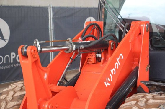 Kubota R090 Diesel Wheel Loader 2023 R090 2023 2 Wheel Loaders image 10