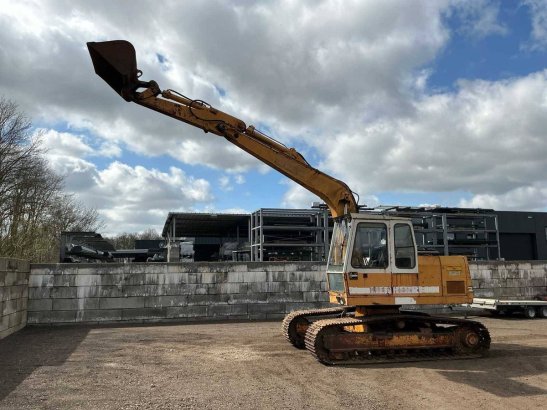 Crawler excavator Liebherr R900B Diesel 1988 R900B 1988 2 Crawler Excavators image 25