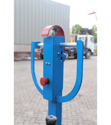 Genie IWPE-20S Electric Mast Lift 8.1m 2000 IWPE-20S 2000 2 image 10