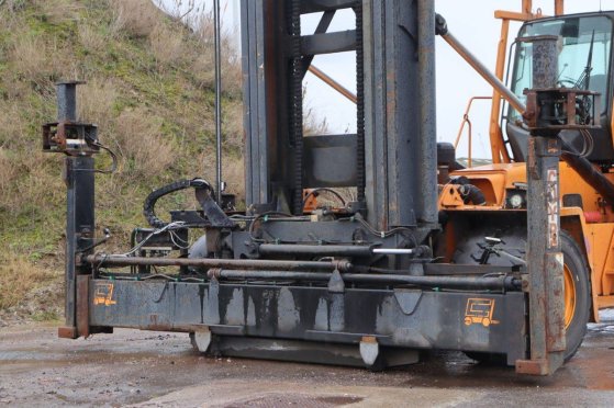 Container forklift Hyster H22.00XM-12EC Diesel 14000kg 16.4m 2009 Onbekend 2 image 10