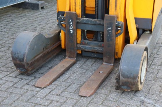 Jungheinrich ETV C16 Electric Reach Truck 1600kg 2009 ETV C16 2009 2 image 10