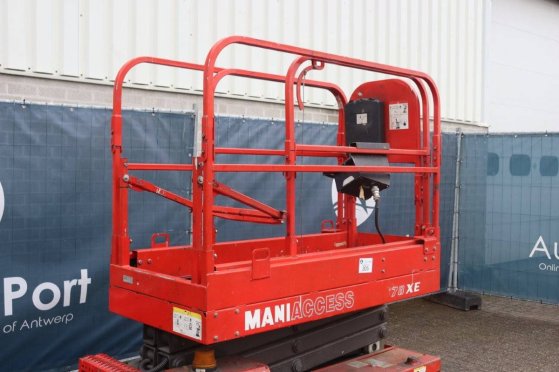 Manitou 78 XE Electric Scissor Lift 7.75m 2003 78 XE 2003 2 Scissor Lifts image 10