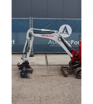 Mini excavator Takeuchi TB210R Diesel 2016 TB210R 2016 2 image 10