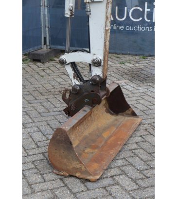 Mini excavator Takeuchi TB225 Diesel 16.5kW 2018 TB225 2018 2 image 10