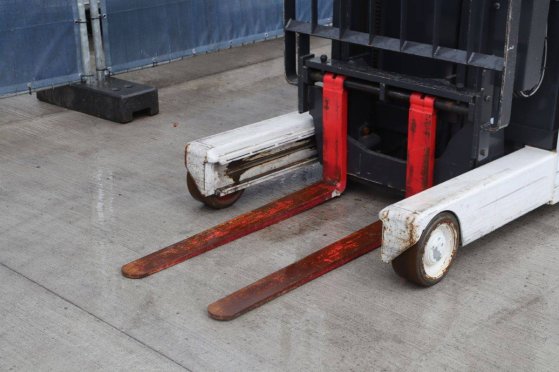 Reach truck Nichiyu FBRM15-85-400 Electric 1500kg 4.0m 2019 Nichiyu FBRM15-85-400 2019 2 image 9