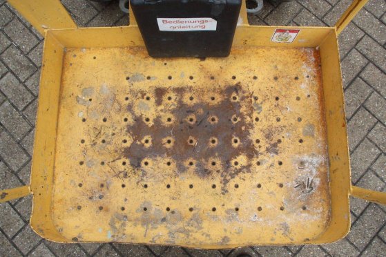 Haulotte Star 10 Electric Mast Lift 200kg 10m 2014 Haulotte Star 10 2014 2 image 10
