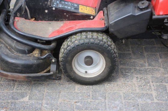 Jonsered Petrol Ride-on Mower (Margin) Jonsered 2 image 10