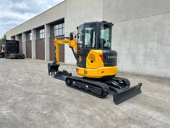 LiuGong 9035 FZTS Diesel Crawler Excavator 2026 New LIUGONG 9035 FZTS 2026 1 Crawler Excavators image 10