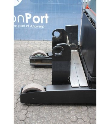 Toyota RRE180 Electric Reach Truck 1800kg 2017 RRE180 2017 2 image 10