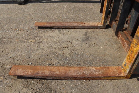 Forklift Caterpillar B22 Diesel 10205kg 4.87m B22 2 Forklift image 10