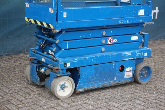 Skyjack SJ III Scissor Lift 3219 Electric 227kg 7.8m 2015 Skyjack SJ III 3219 2015 2 Scissor Lifts image 10