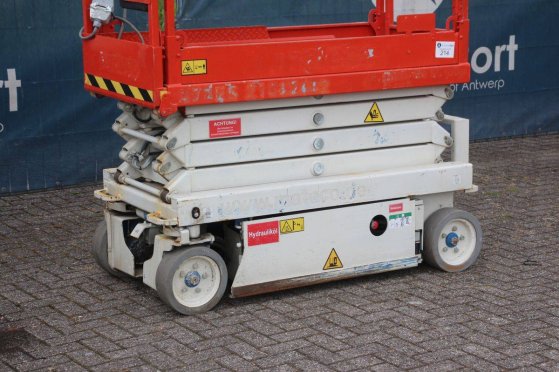 Skyjack SJ III Scissor Lift 3219 Electric 227kg 7.8m 2015 Skyjack SJ III 3219 2015 2 Scissor Lifts image 10