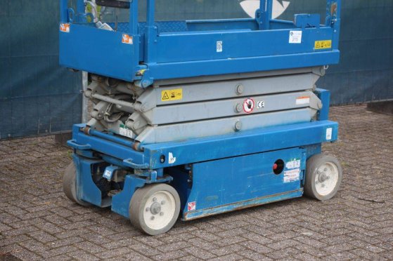 Skyjack SJ III Scissor Lift 3219 Electric 227kg 7.8m 2015 Skyjack SJ III 3219 2015 2 Scissor Lifts image 10