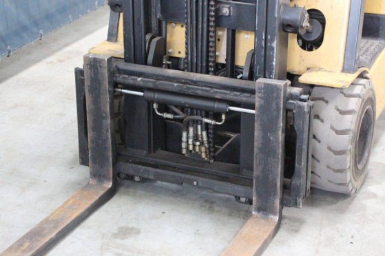 Caterpillar EP20KT Electric Forklift 2000kg 4.03m 2005 EP20KT 2005 2 Forklift image 10
