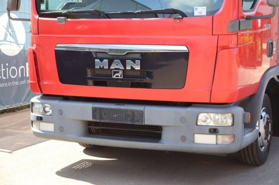 Box truck MAN TGL 8.180 4x2 Diesel 2009 TGL 8.180 4x2 2009 2 image 10