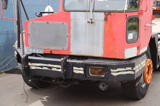 Terminal Tractor DAF Diesel 1990 Terminal Trekker 1990 2 image 10
