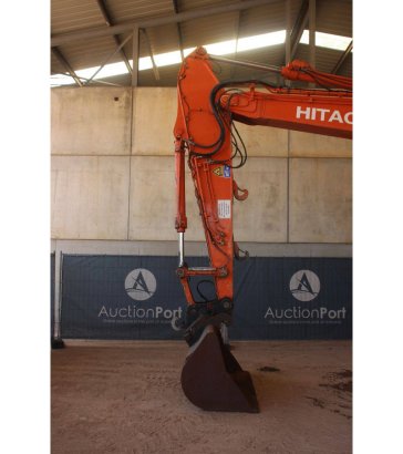 Crawler excavator Hitachi ZX225USLC-5B Diesel 122kW 2014 ZX225USLC-5B 2014 2 Crawler Excavators image 10