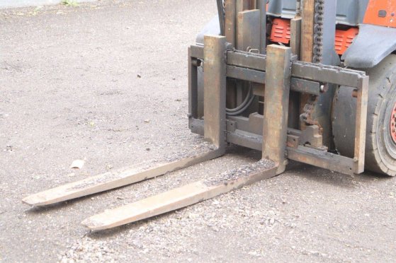 Linde H30D Diesel Forklift 3000kg 2004 H30D 2004 2 Forklift image 10