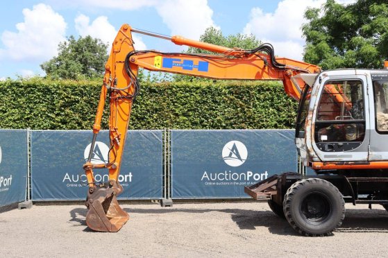 Wheel excavator Fiat Hitachi EX135W Diesel 76kW 2000 Fiat EX 135W 2000 2 Wheeled Excavators image 10