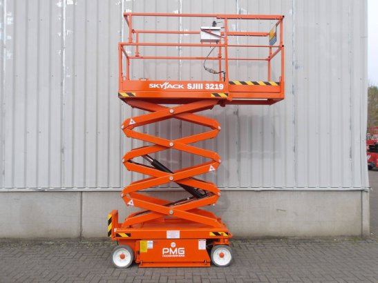 Skyjack SJ3219 Electric Scissor Lift 7.81m 2017 Skyjack SJ3219 2017 2 Scissor Lifts image 10