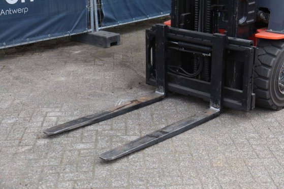 Toyota 8FBMT30 Electric Forklift 3000kg 2013 8FBMT30 2013 2 Forklift image 10