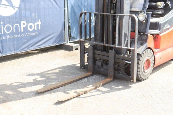 Linde E25/600-02 Electric Forklift 2500kg 2000 E25/600-02 2000 2 Forklift image 10