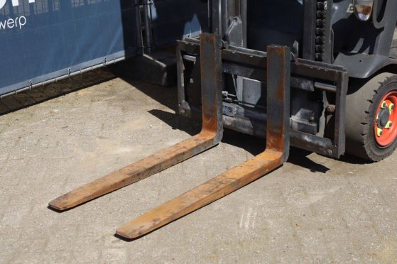 Linde E16 Electric Forklift 1600kg 4m E16 2 Forklift image 25