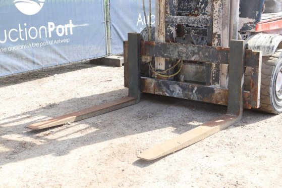 Linde H60D-02 Diesel Forklift 6000kg 2000 H60D-02 2000 2 Forklift image 10