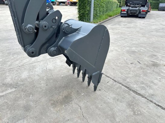 Midi excavator Volvo EC55B Diesel 2012 EC55B 2012 2 Crawler Excavators image 10