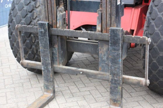 Forklift Manitou M30-4 4x4 Diesel 3000kg 2012 M30-4 4x4 2012 2 Forklift image 10