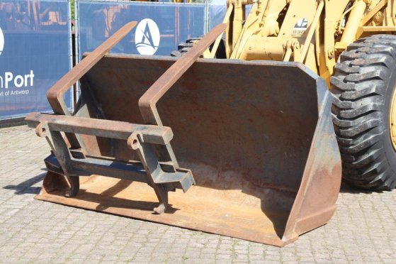Caterpillar 930 Diesel Wheel Loader 74.6 kW 1981 930 1981 2 Wheel Loaders image 10