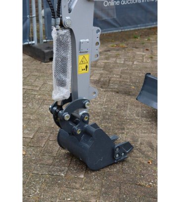 Mini Excavator CMH C08 Diesel 7kW 2026 New CMH C08 2026 1 image 25