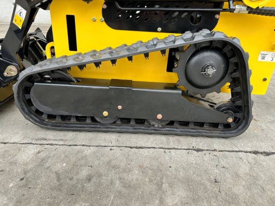 Delano T360 Crawler Skid Steer Loader Petrol 2026 New Delano T360 2026 1 image 10