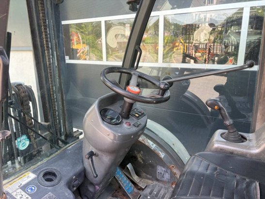 Rough-terrain forklift Ausa C250-HX4 Diesel 2600kg 2008 C250-HX4 2008 2 Rough Terrain Forklift image 24