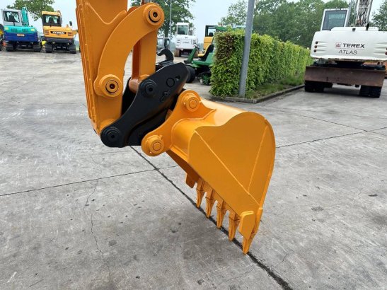 Midi excavator Hyundai R60VS Diesel 2016 R60VS 2016 2 Crawler Excavators image 10
