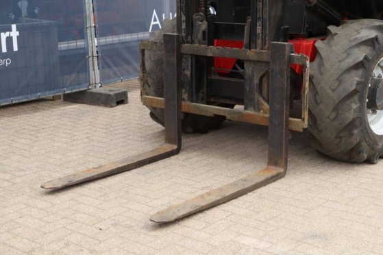 Forklift Manitou M 30-4 P ST3B S4 EU Diesel 3000kg 2018 M 30-4 P ST3B S4 EU 2018 2 Forklift image 10