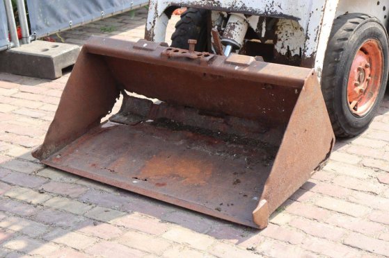 Skid steer loader Bobcat 443 Diesel 1992 (Margin) 443 1992 2 Wheel Loaders image 10