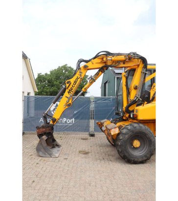 Wheel excavator Mecalac 12 MXT Diesel 68kW 1997 Mecalac 12 MXT 1997 2 Wheeled Excavators image 10