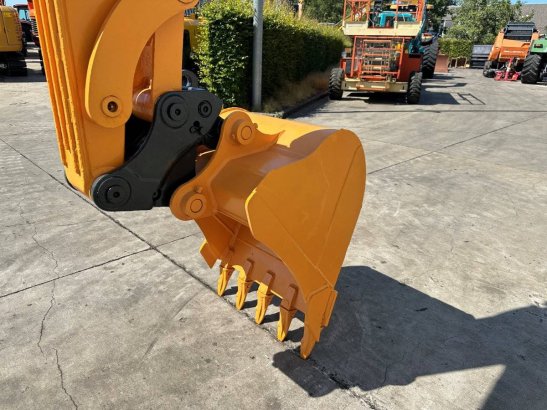 Midi excavator Hyundai R60VS Diesel 2017 R60VS 2017 2 Crawler Excavators image 10