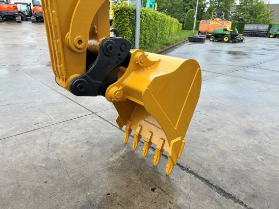 Midi excavator XCMG XE55DA Diesel 2022 XE55DA 2022 2 Crawler Excavators image 10
