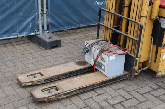 Stacker ICEM IE16-400DS Electric 1600kg 4.0m 1996 Icem IE16-400DS 1996 2 image 10