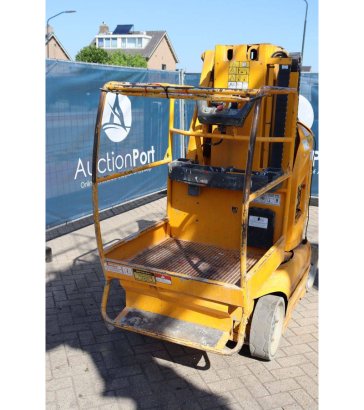 JLG Toucan 8E Electric Mast Lift 8.2m 2011 Toucan 8E 2011 2 image 10