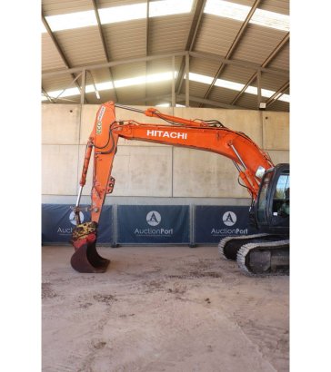 Crawler excavator Hitachi ZAXIS 225USLC-5B Diesel 122kW 2015 ZAXIS 225USLC-5B 2015 2 Crawler Excavators image 10