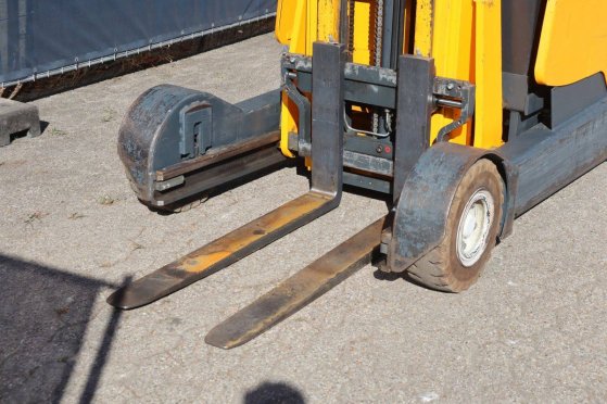 Jungheinrich Reach Truck ETVC 16 Electric 1600kg 5.6m 2006 ETVC 16 2006 2 image 10