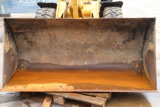 Caterpillar 907M Diesel Wheel Loader 2016 907M 2016 2 Wheel Loaders image 10