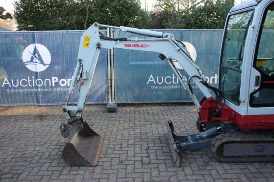 Mini excavator Takeuchi TB016 Diesel 10.3kw 2011 TB016 2011 2 image 25