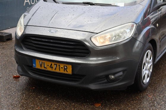 Ford Transit Courier Diesel 75hp Van 2015 Transit Courier 2015 2 Closed vans image 10