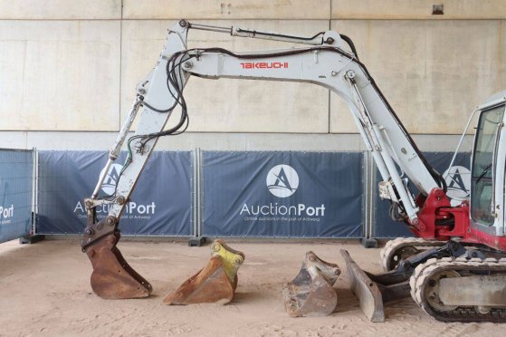 Crawler excavator Takeuchi TB175 Diesel 43kW 2011 TB175 2011 2 Crawler Excavators image 10