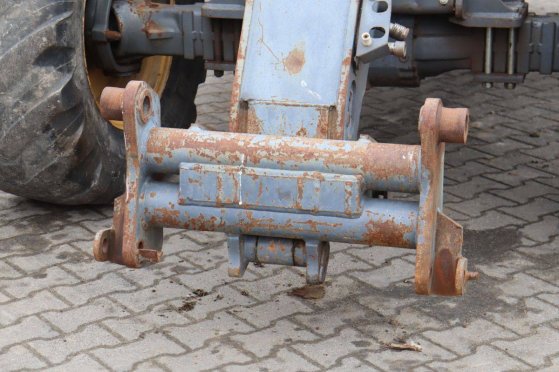 New Holland LM 410 Diesel Telehandler 2000 LM 410 2000 2 image 10